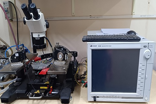 Probe Station & Parameter Analyzer